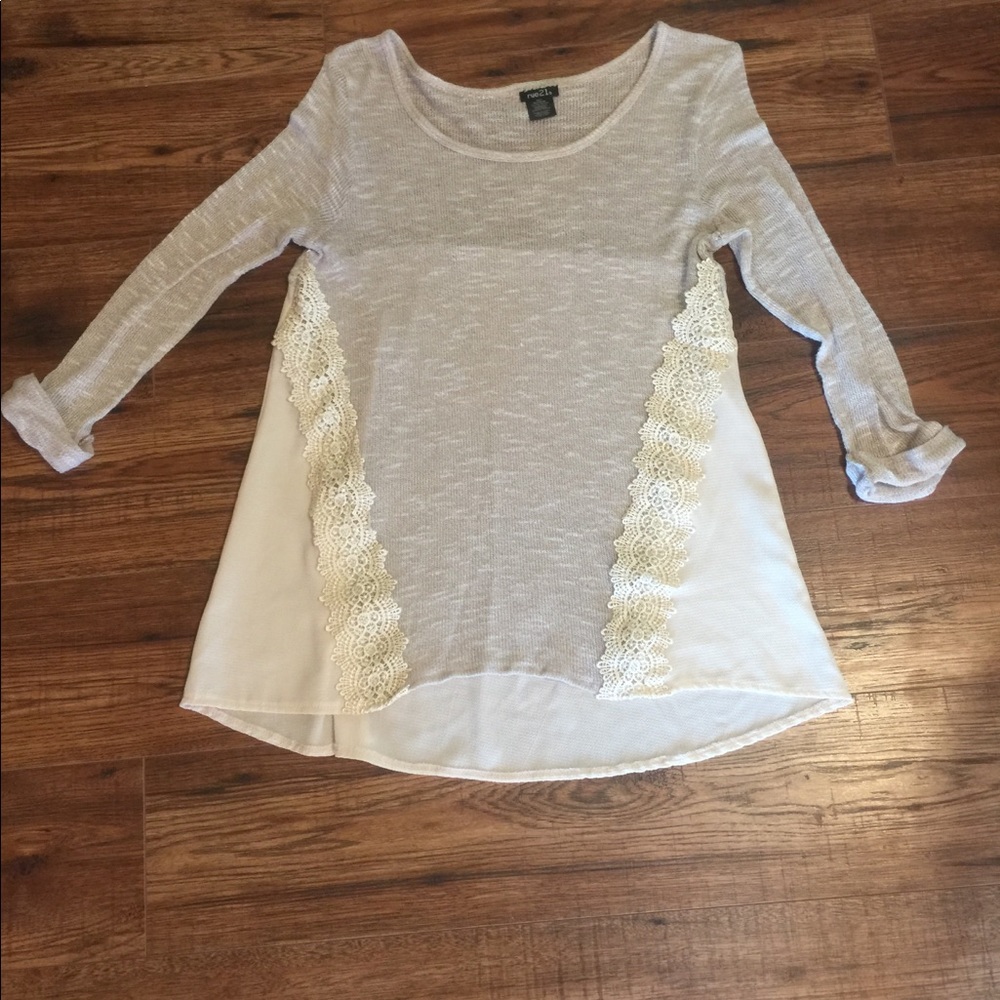 Rue 21 top
